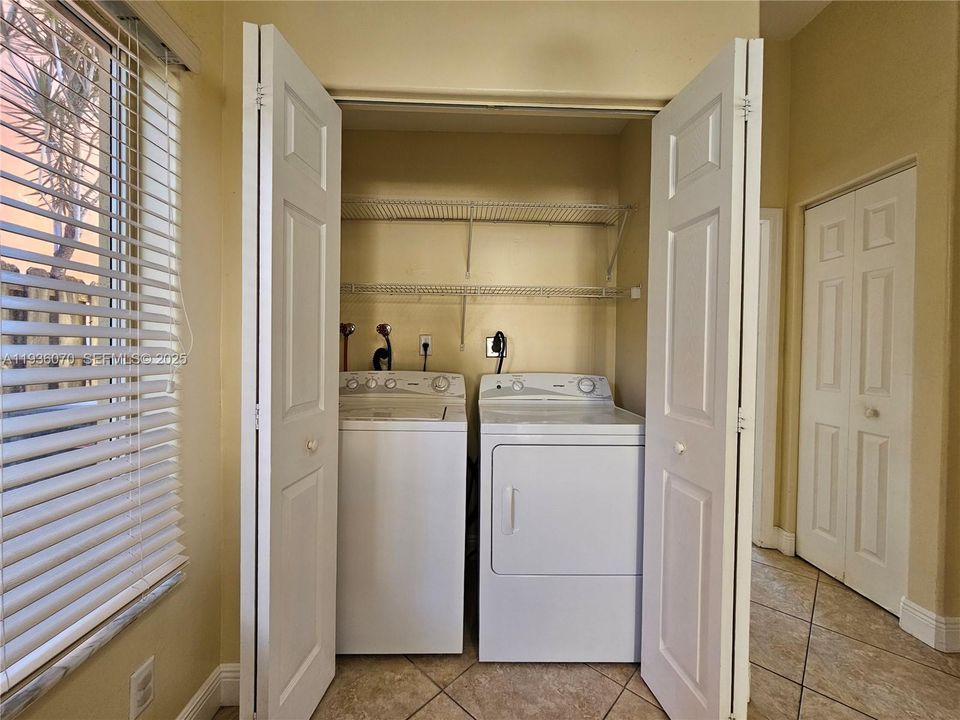 For Rent: $3,600 (3 beds, 2 baths, 1908 Square Feet)