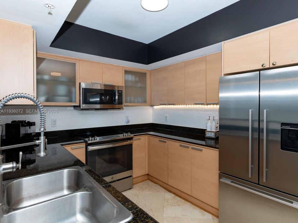 На продажу: $899,000 (2 спален, 2 ванн, 1266 Квадратных фут)