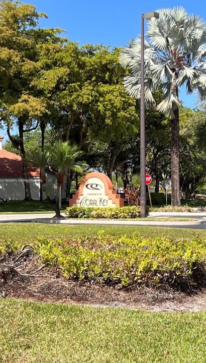 For Rent: $1,580 (1 beds, 1 baths, 712 Square Feet)