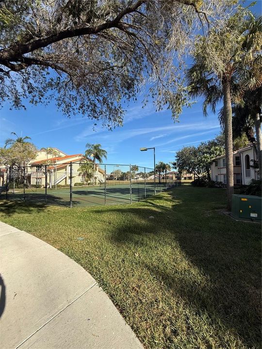 В аренду: $1,580 (1 спален, 1 ванн, 712 Квадратных фут)