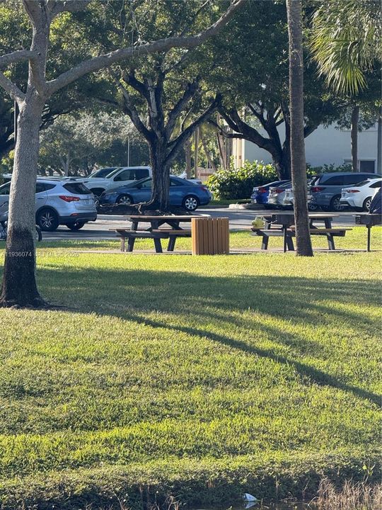 В аренду: $1,580 (1 спален, 1 ванн, 712 Квадратных фут)