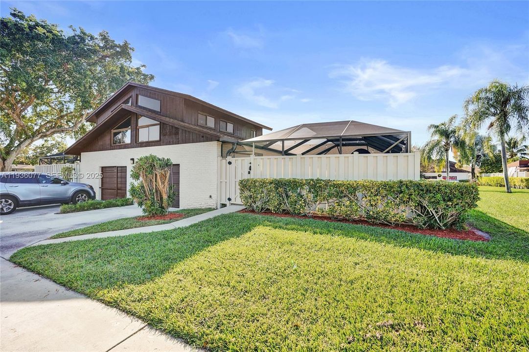 End unit so only one neighbor!