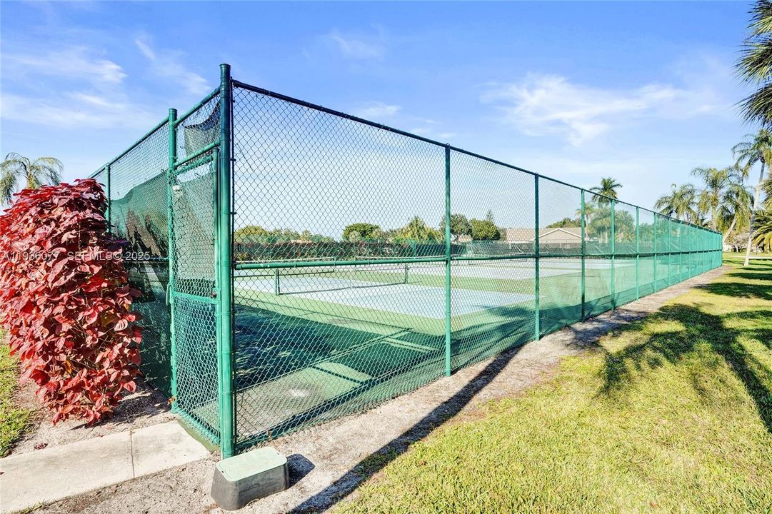 Community Tennis Courts!