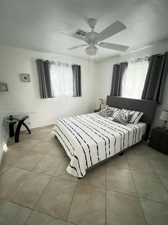 出租: $6,700 (3 贝兹, 2 浴室, 2674 平方英尺)