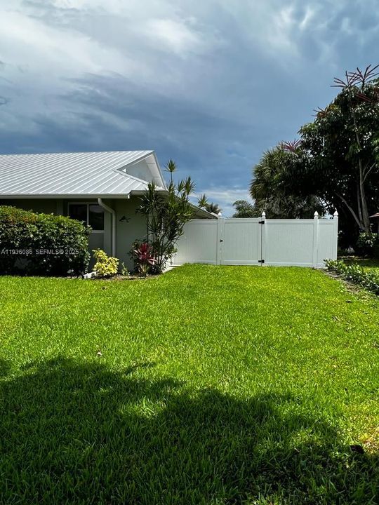 出租: $6,700 (3 贝兹, 2 浴室, 2674 平方英尺)