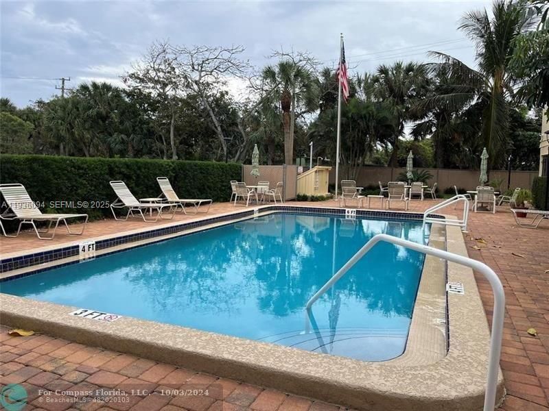 En Venta: $229,500 (2 camas, 2 baños, 904 Pies cuadrados)