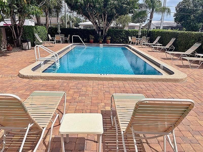 En Venta: $229,500 (2 camas, 2 baños, 904 Pies cuadrados)