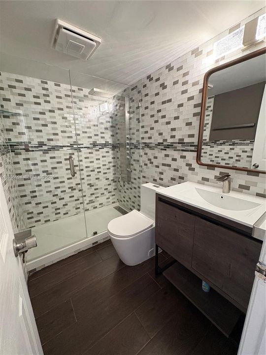 En Venta: $229,500 (2 camas, 2 baños, 904 Pies cuadrados)