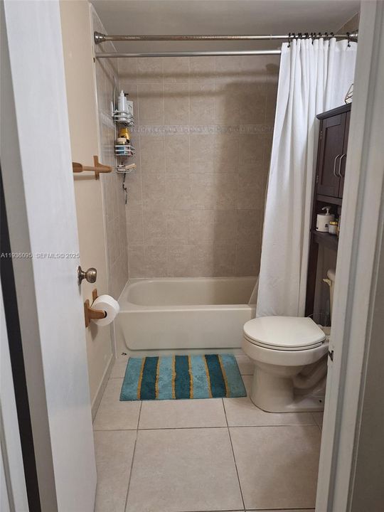 For Rent: $1,350 (0 beds, 1 baths, 468 Square Feet)