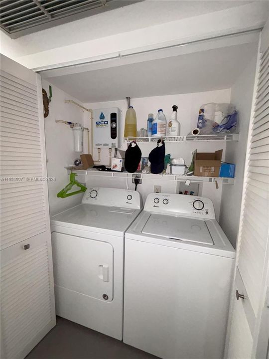 For Rent: $2,450 (3 beds, 2 baths, 1150 Square Feet)