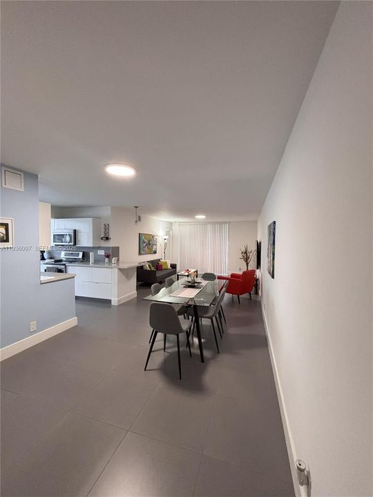 For Rent: $2,450 (3 beds, 2 baths, 1150 Square Feet)