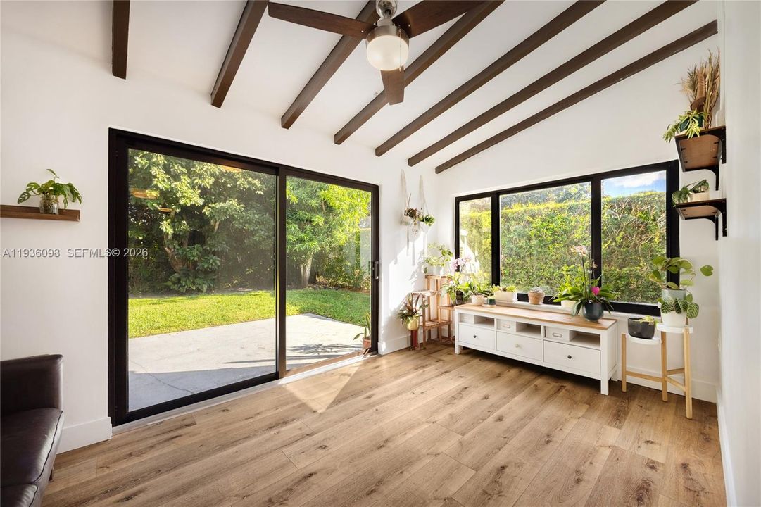 En Venta: $799,000 (2 camas, 1 baños, 1158 Pies cuadrados)