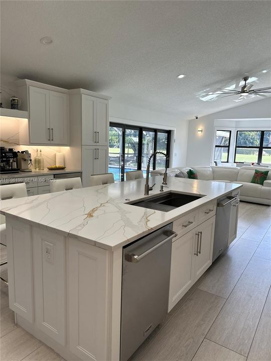 For Sale: $1,750,000 (4 beds, 3 baths, 3113 Square Feet)