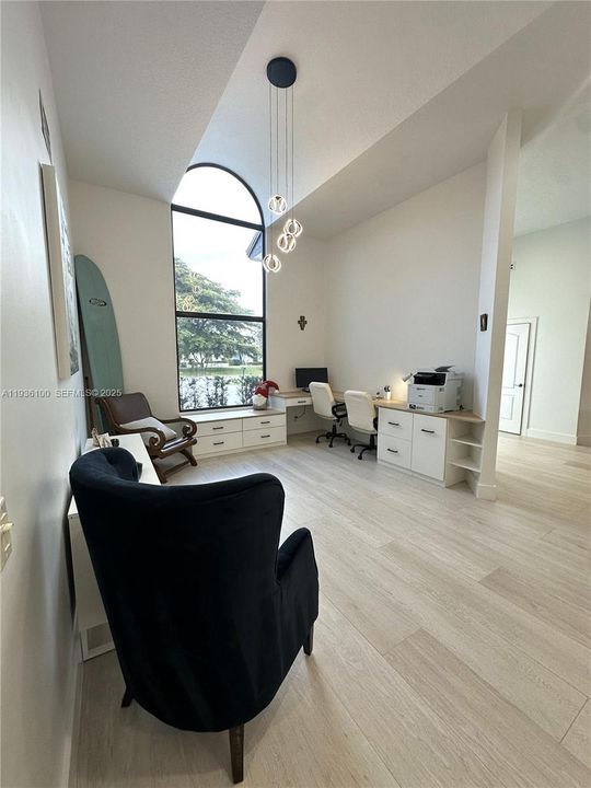 FORMAL LIVING - OFFICE