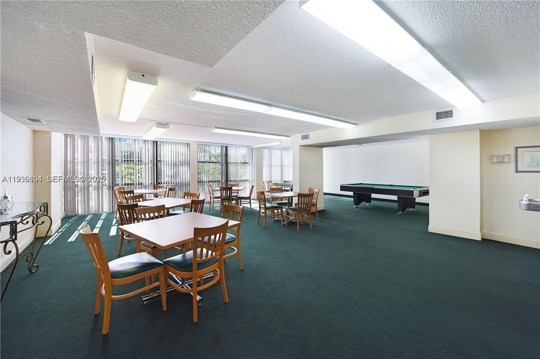 En Renta: $2,050 (2 camas, 1 baños, 1075 Pies cuadrados)