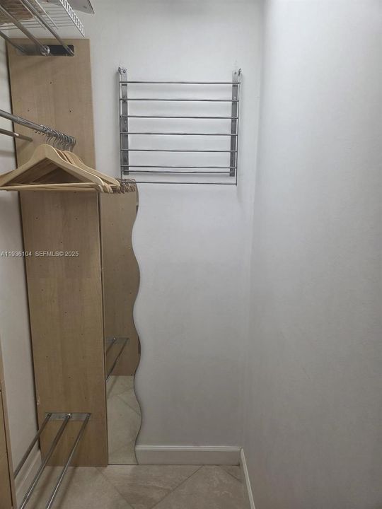 En Renta: $2,050 (2 camas, 1 baños, 1075 Pies cuadrados)