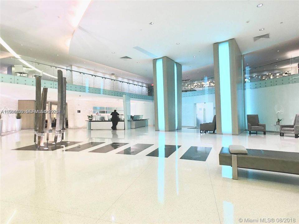 For Rent: $3,850 (2 beds, 2 baths, 1099 Square Feet)