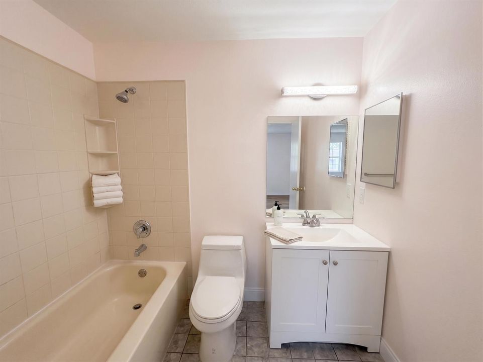 6-Master Bath