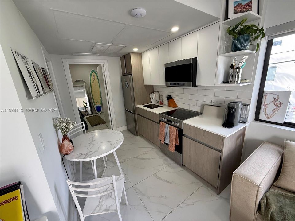 For Rent: $2,975 (1 beds, 1 baths, 0 Square Feet)