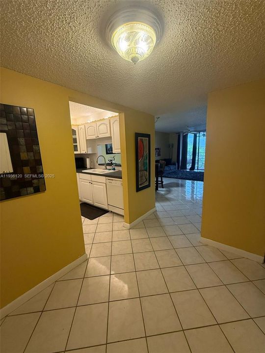 En Venta: $132,000 (1 camas, 1 baños, 830 Pies cuadrados)