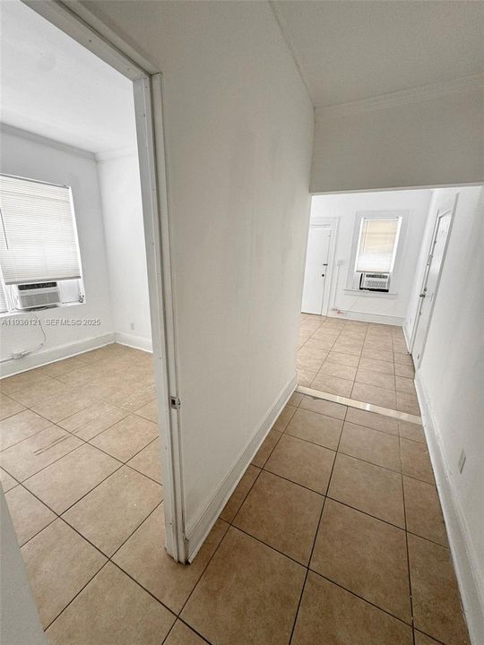 For Rent: $2,200 (2 beds, 1 baths, 3510 Square Feet)