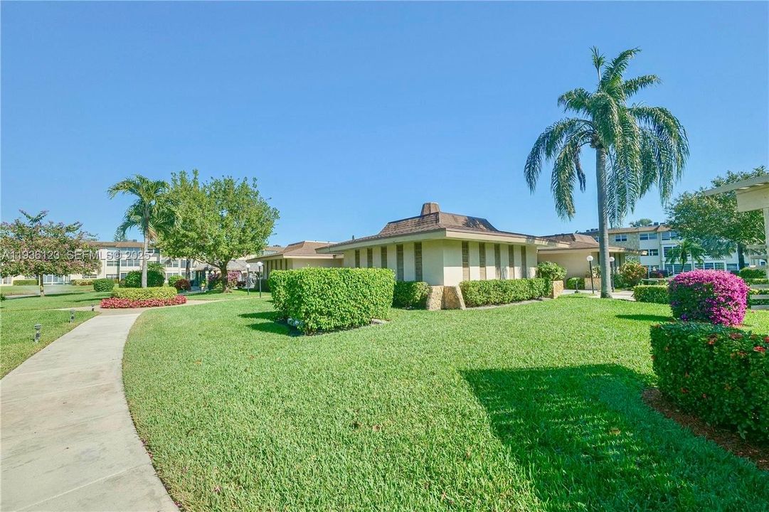 На продажу: $87,900 (1 спален, 1 ванн, 684 Квадратных фут)