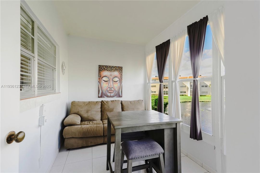 На продажу: $87,900 (1 спален, 1 ванн, 684 Квадратных фут)