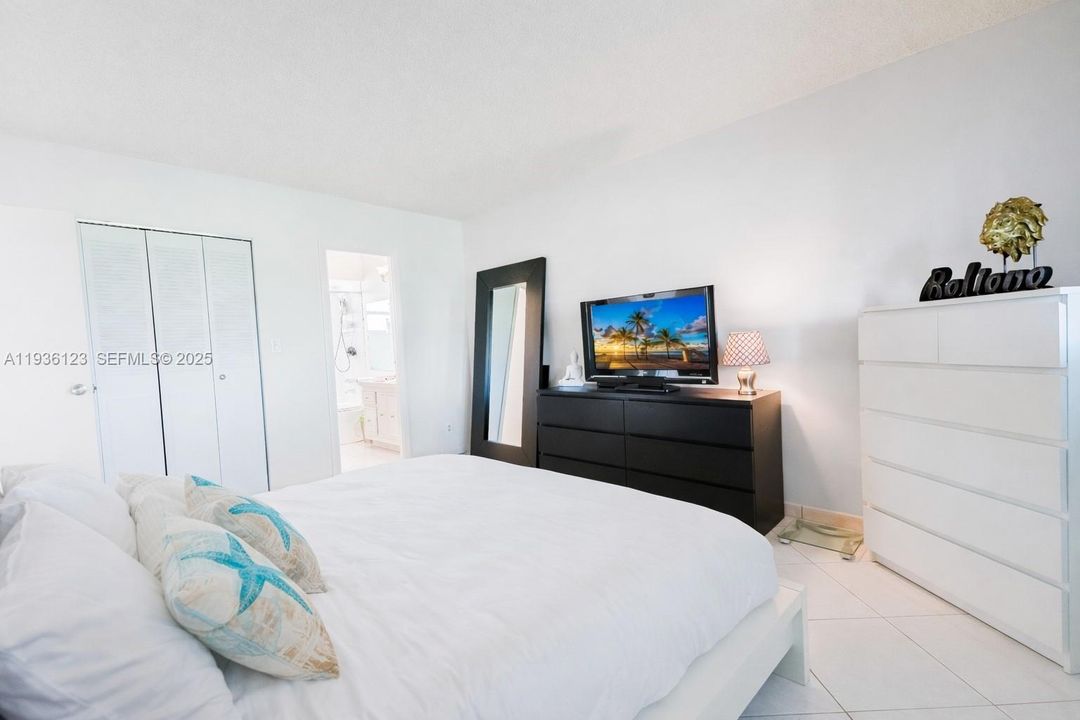 На продажу: $87,900 (1 спален, 1 ванн, 684 Квадратных фут)