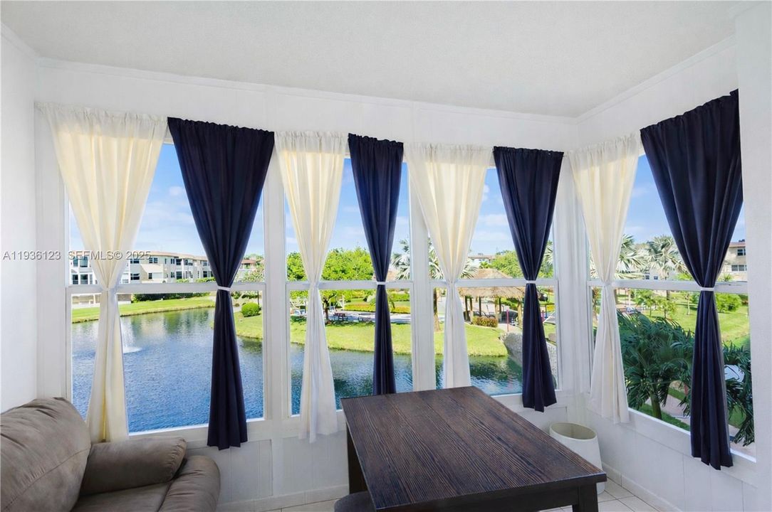 На продажу: $87,900 (1 спален, 1 ванн, 684 Квадратных фут)