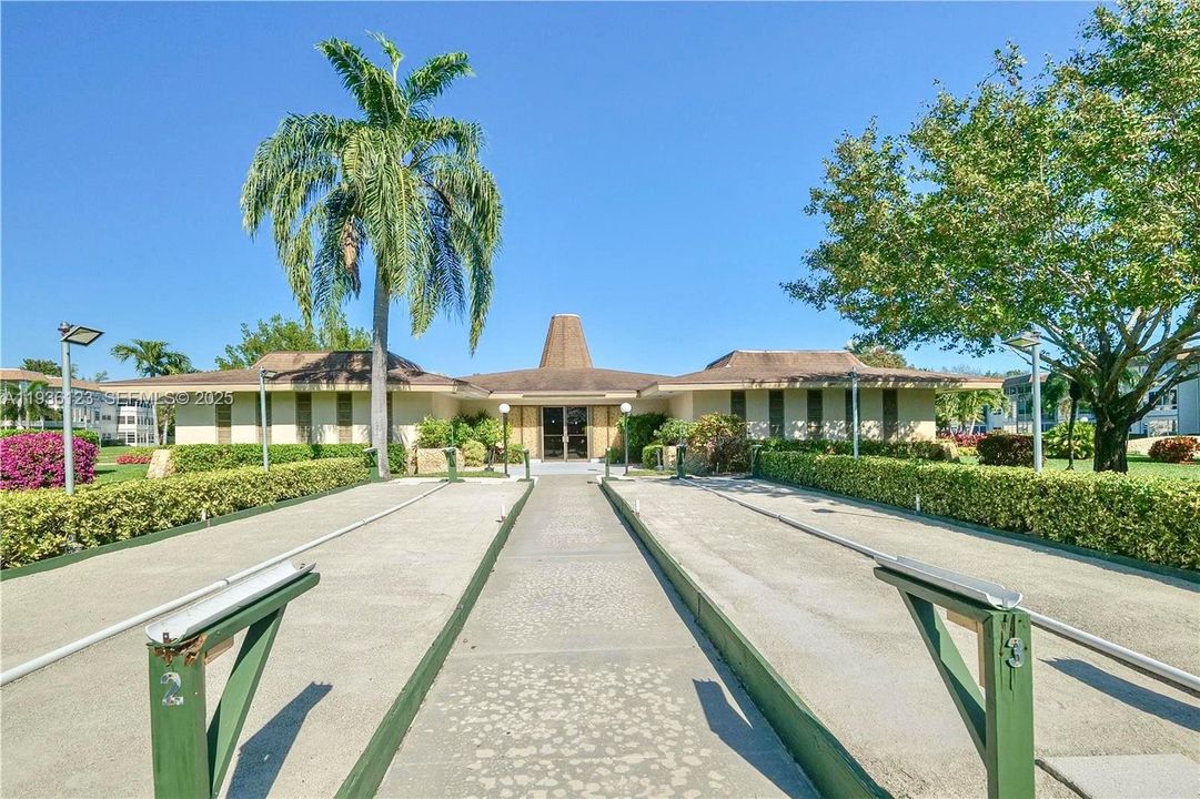 На продажу: $87,900 (1 спален, 1 ванн, 684 Квадратных фут)