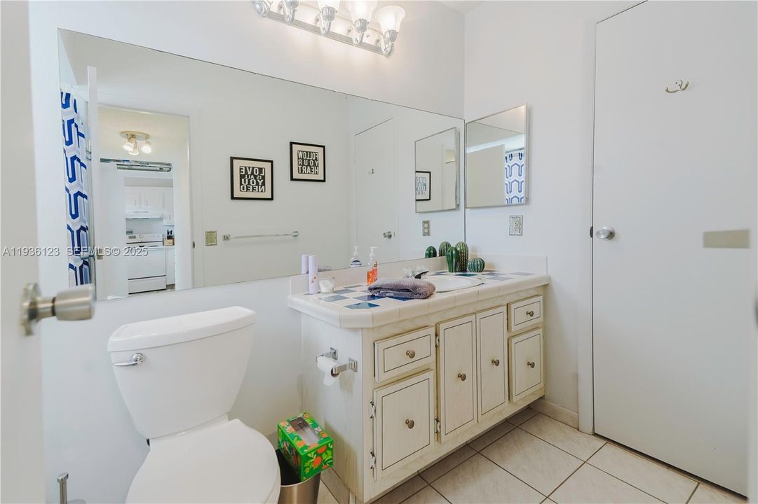 На продажу: $87,900 (1 спален, 1 ванн, 684 Квадратных фут)