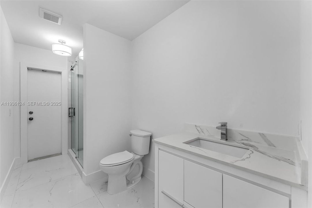 В аренду: $4,500 (4 спален, 2 ванн, 1882 Квадратных фут)