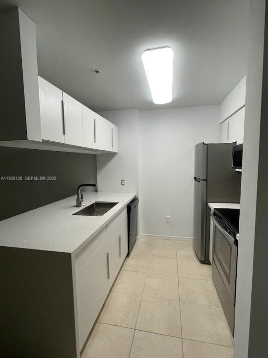 В аренду: $1,875 (1 спален, 1 ванн, 719 Квадратных фут)