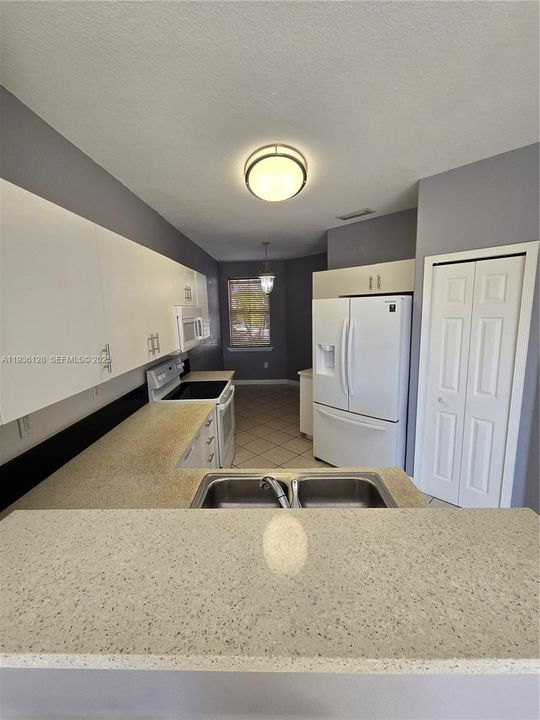 En Renta: $3,500 (4 camas, 2 baños, 1776 Pies cuadrados)