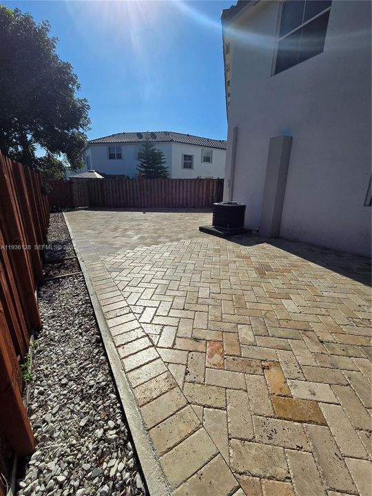 En Renta: $3,500 (4 camas, 2 baños, 1776 Pies cuadrados)