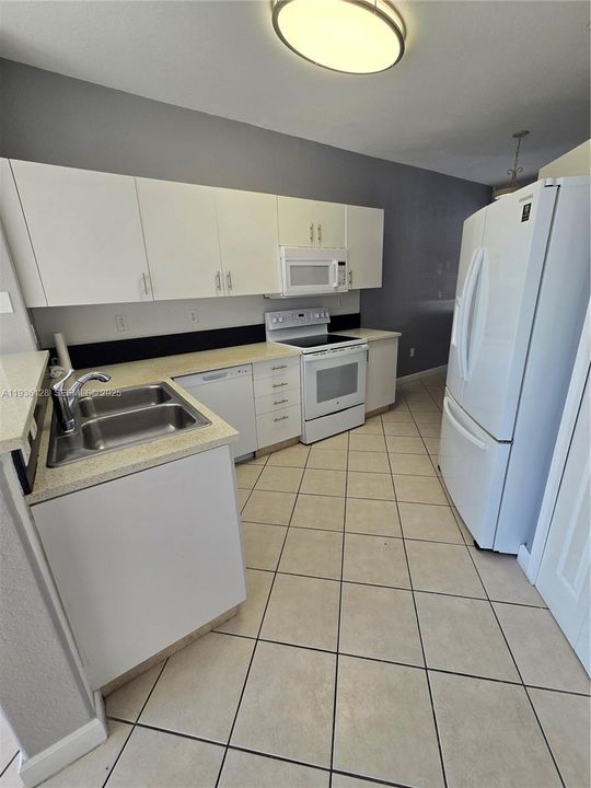 En Renta: $3,500 (4 camas, 2 baños, 1776 Pies cuadrados)