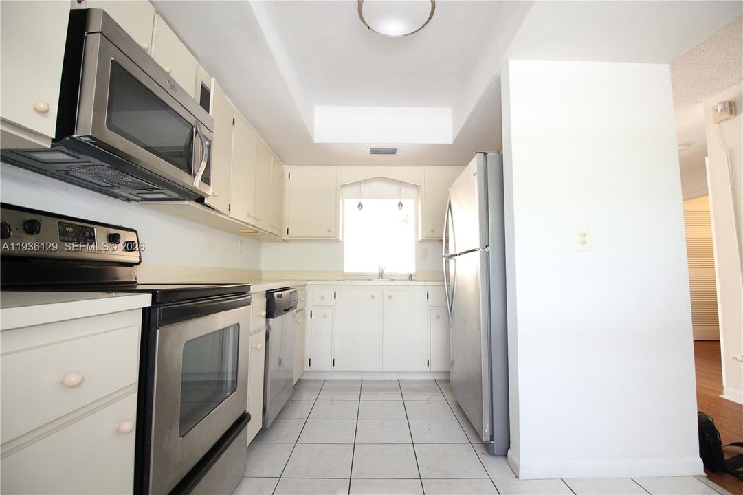 For Rent: $2,000 (2 beds, 2 baths, 1260 Square Feet)