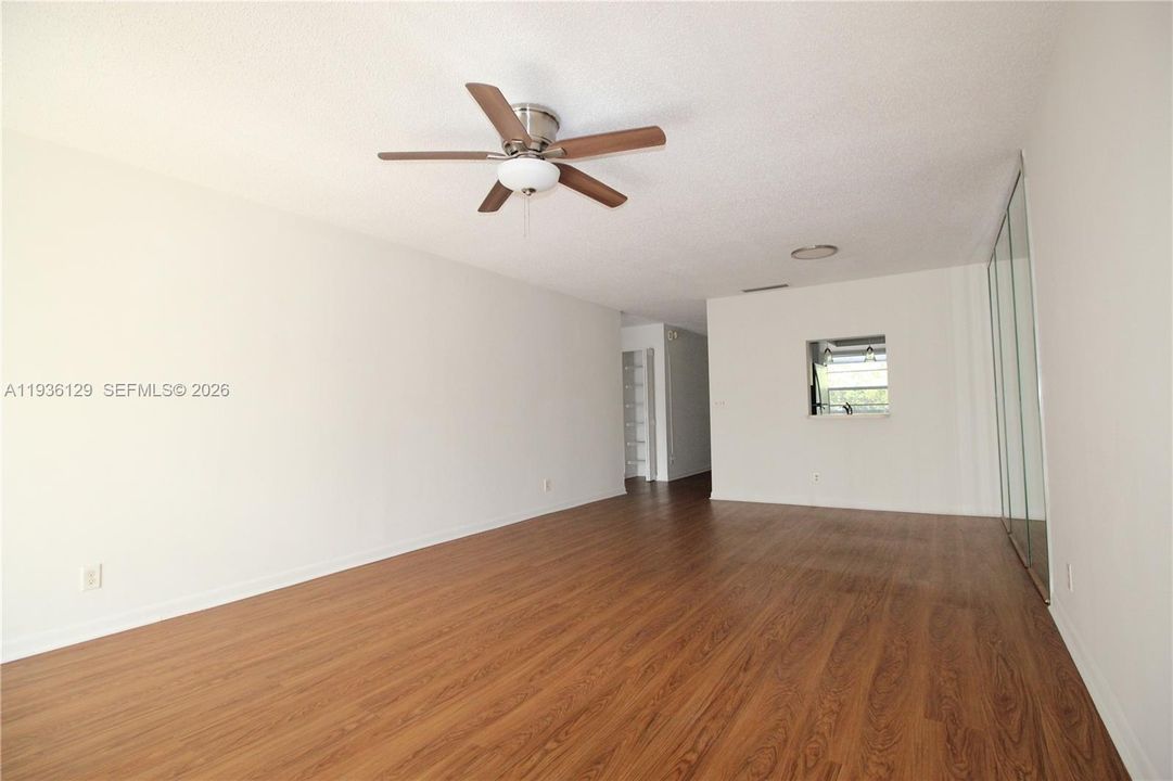 For Rent: $2,000 (2 beds, 2 baths, 1260 Square Feet)