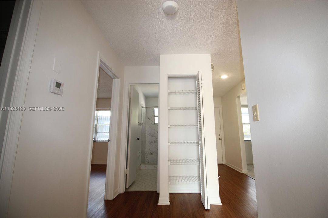 For Rent: $2,000 (2 beds, 2 baths, 1260 Square Feet)