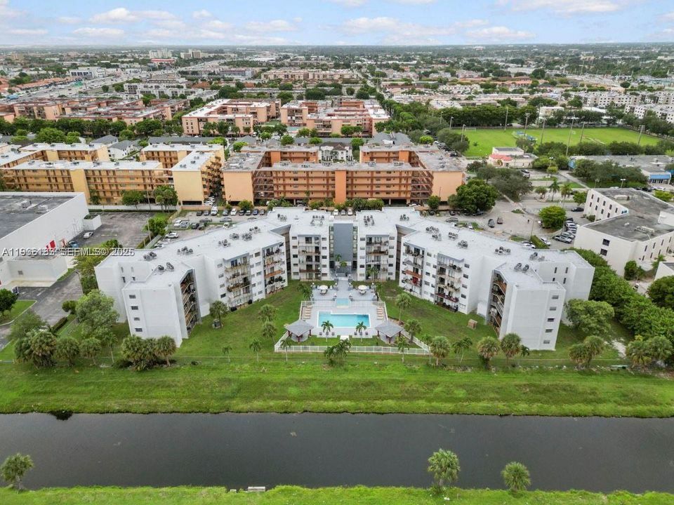 En Renta: $2,450 (3 camas, 2 baños, 994 Pies cuadrados)