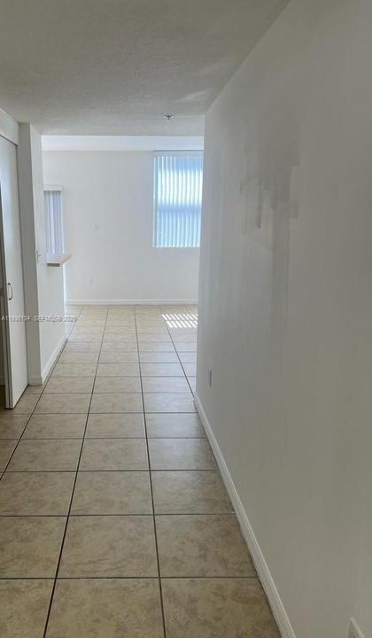 En Renta: $2,455 (2 camas, 2 baños, 800 Pies cuadrados)