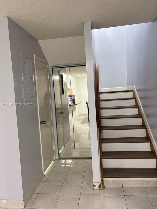 En Renta: $3,500 (4 camas, 2 baños, 1720 Pies cuadrados)