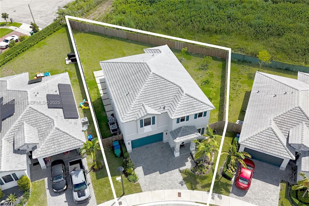 待售: $710,000 (5 贝兹, 3 浴室, 3252 平方英尺)