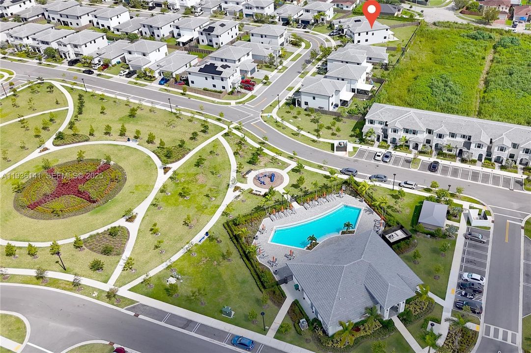 待售: $710,000 (5 贝兹, 3 浴室, 3252 平方英尺)