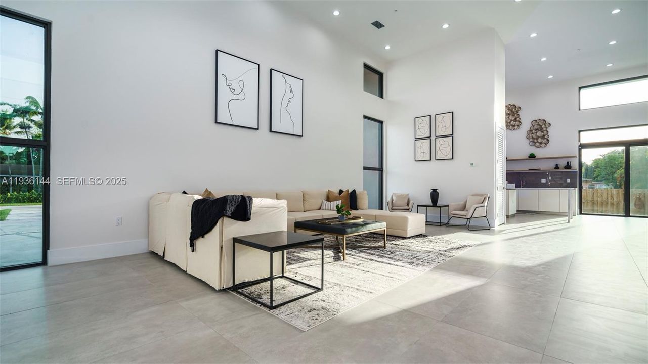 En Renta: $24,995 (8 camas, 7 baños, 5231 Pies cuadrados)