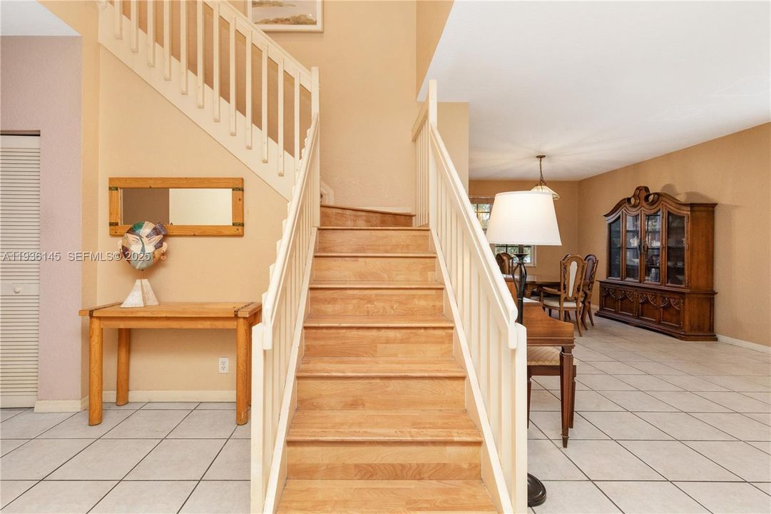 For Sale: $899,990 (5 beds, 3 baths, 2941 Square Feet)