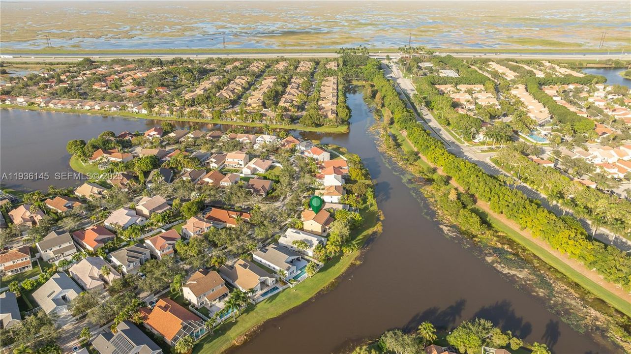 For Sale: $899,990 (5 beds, 3 baths, 2941 Square Feet)