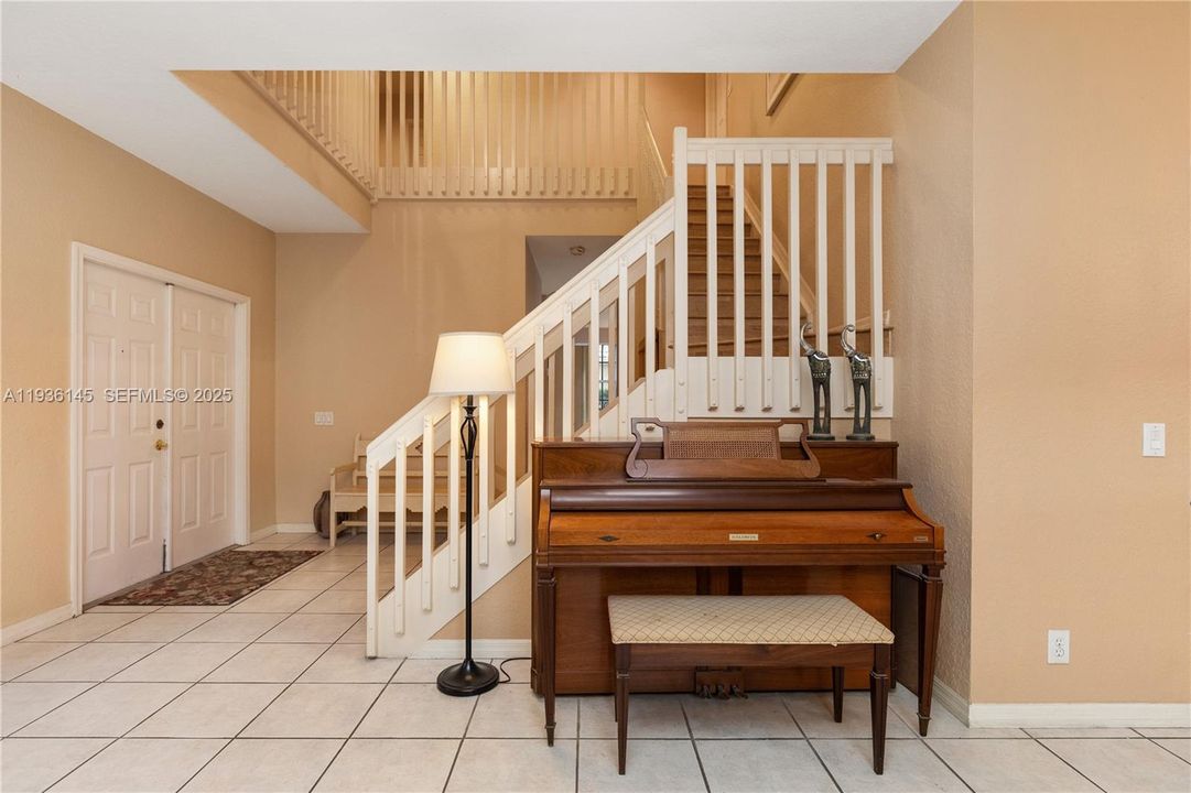 For Sale: $899,990 (5 beds, 3 baths, 2941 Square Feet)