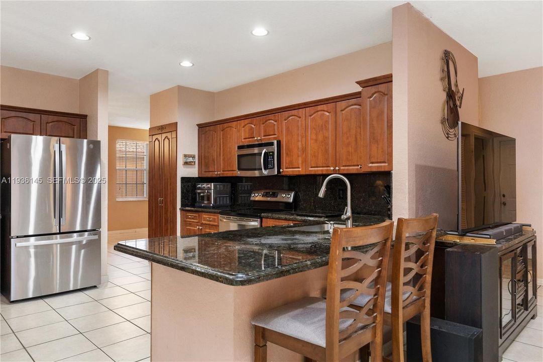 For Sale: $899,990 (5 beds, 3 baths, 2941 Square Feet)