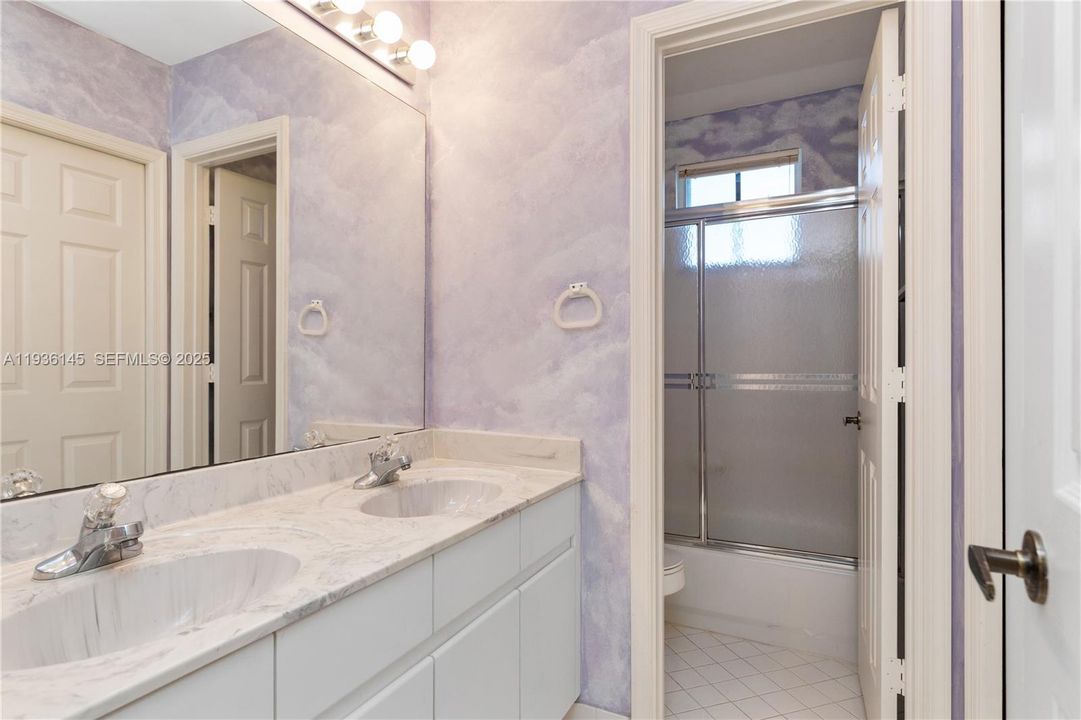 For Sale: $899,990 (5 beds, 3 baths, 2941 Square Feet)